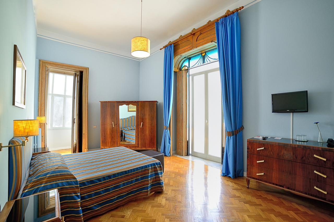 Spaccanapoli Comfort Bed & Breakfast 2*